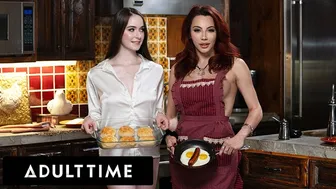 ヘーゼル・ムーアは、朝食にアリエル・デミュアのTガールソーセージが大好き!