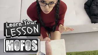 Andreina Deluxe studuje na zkoušku, Jordan studuje kozy a zadek