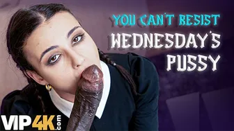 A Lispy Wednesday fodeu a pila grande do padrasto como um cão de verdade