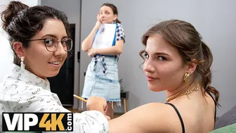 Katty Vakaruose vyksta lesbiečių pertrauka su biuro kekšėmis