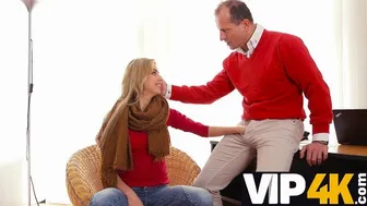 Helvetin avulias naapurin tyttö blondi