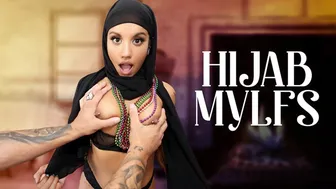 Hijab Stepmum no es demasiado salvaje, así que mostrar Stepson Forbidden partes de su cuerpo se siente loco Taboo