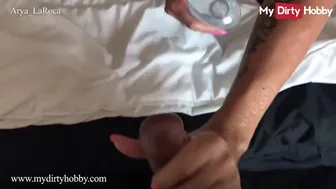 Forró barna Arya Laroca imádja a kemény faszot a szűk seggében