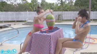 Große Teenager-Bomben könnten die Melone mit den Arschlöchern aufblasen