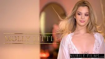 Boże Narodzenie magia grupa pieprzyć Molly Little, Alex Coal i Anna Claire Clouds