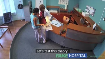 Pasienten hører en lege knulle en sykepleier og han knuller en sykepleier