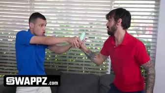 Kafalarında Horns: Kristal Rush ve Kyla Keys, stepkids için en sıcak milf hediyeleri