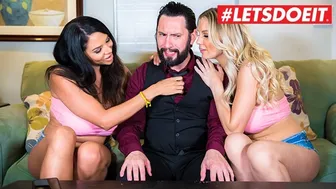 Chefe rico com três jogadores orgia com dois mamilos coroas