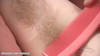 Hairy ティーン pussy cyan thighs hairy 冒険