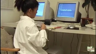 Asiatique adolescent filles avec grosse bite sucer sexe