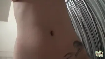 Suure rinnaga Aasia veski pov-perspektiivist