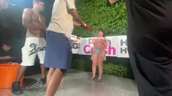 Bang! Soutěž mokrých triček se svádění Portunrush Pelvic port Blake Blossom, Summer Vixen a Rissa May