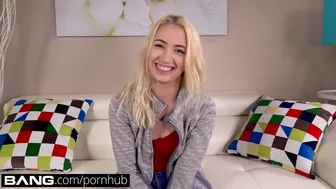 La pequeña rubia adolescente de Sierra Nicole me sorprende con la locura de la escalera