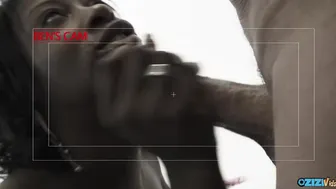 Svart bombe milf gruppe knulle med hvite haler i anal og dobbel penetrasjon