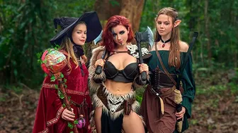Porno d&d világ - Sweetie Fox, diana rider és arina fox szexuális kalandján