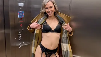 Yleisiä seikkailuja pukuhuoneissa ja ravintoloissa, joissa on laiskoja vibraattoreita