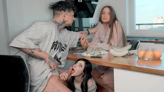 Il mio amico sta scopando il mio migliore amico che mi ruba