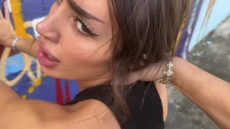 Sisi Rose er en hore som hun elsker å bli knullet i offentlig - teddy tarantino