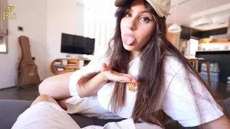 Just pam: egy forró tini amatőr pov dugása