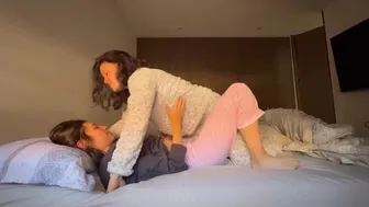 En halua mieheni tietävän lesbosalaisuuttani!