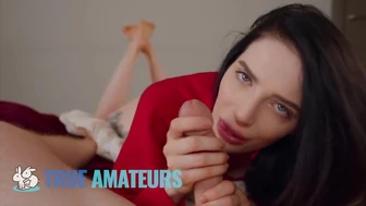 Verdadero Amateurs - Sexy chica de ojos azules amateur porno