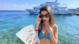 Za peníze můžeš chodit po hotelu s děvkou plnou tváří