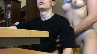 Via Hub je kurva doma o karanténnych výhodách