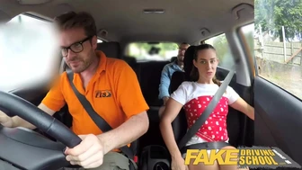 Fake Driving School - komme faen min hårete fitte til instruktøren kommer tilbake