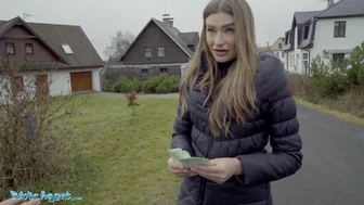 Julkinen agentti - Pikku tissi narttu nussii rahasta