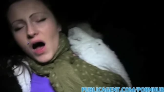 PublicAgent - Czeska dziewczyna pieprzy się za pieniądze