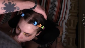 Sophia Suden syvän kurkun suihinotto