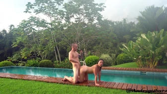 Sukiskigirl - Amateur pora suknistas baseinas