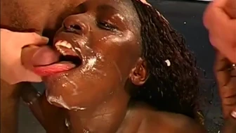 GGG - zwart meisje schreeuwen voor witte lul