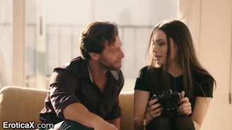 EroticaX - Fotografka Liv Wild se vzrušuje na svém objektu