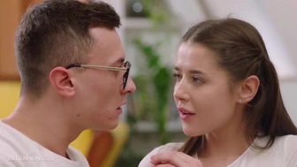 ULTRAFILMS - skaista krievu cālis un viņas liels daikts draugs