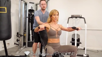 PUREMATURE Cherie Deville a személyi edzővel