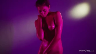 WOWGIRLS - niesamowite ciało Alissy Foxy