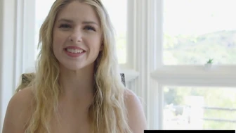 ZeroTolerance - tipa blondă sexy nu are nicio problemă în a primi bătaie