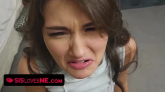 Sis Loves Me - först vill hon inte, men sedan blir hon intresserad av sex