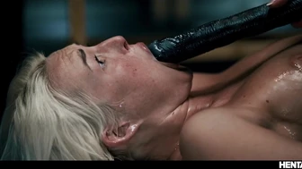 Todellinen elämä HENTAI - seksikkäitä tyttöjä vastaan ulkomaalaisia