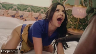 Deeper - Kylie öğretmeniyle seks yapıyor