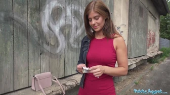 Public agent - tiffany blue die heiß runde arsch mieze