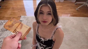 Cutie Kim melakukan seks untuk uang