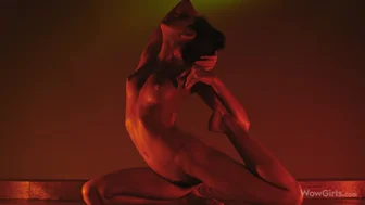 WOWGIRLS - Alissa Foxy das Mädchen mit dem tollen Körper