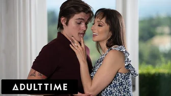 Une belle-mère honteuse qui dort son beau-fils pour se détendre