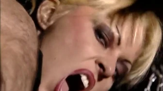 Monique Covet fetish pornója