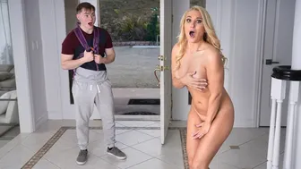 Перверзник доведен син не може да се контролира след като видя Мери Джули Робинс гола след душ