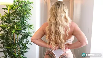 You discover Melony Melons' hot secrets