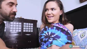 Науди Нала смуче и язди гигантската опашка