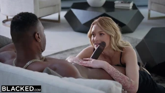 Charlotte Sins y la gran polla negra